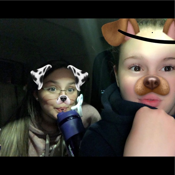 Meet your Posher, Ally - Picture 1 of 1